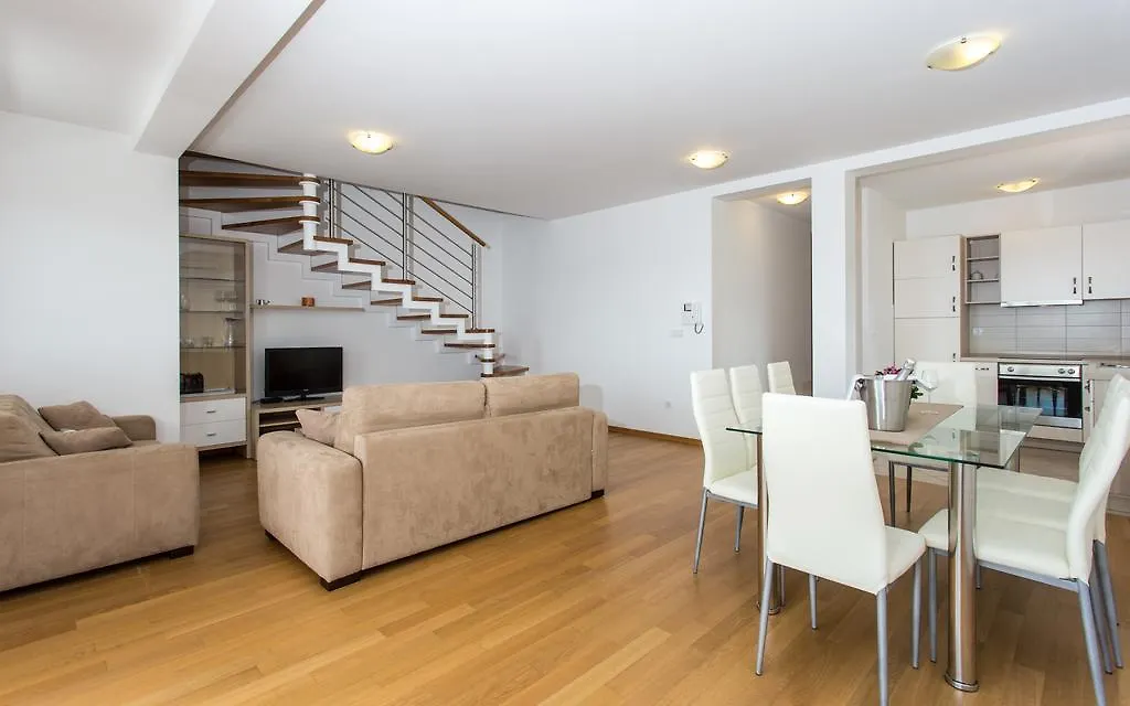 Apartment Villa Dramalj