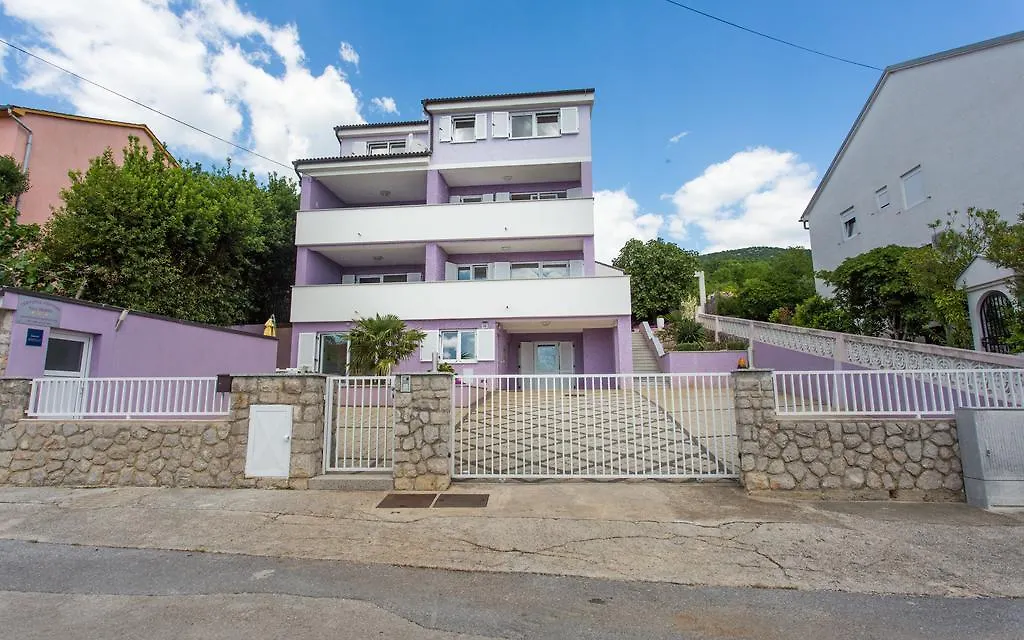 Villa Dramalj 0*,